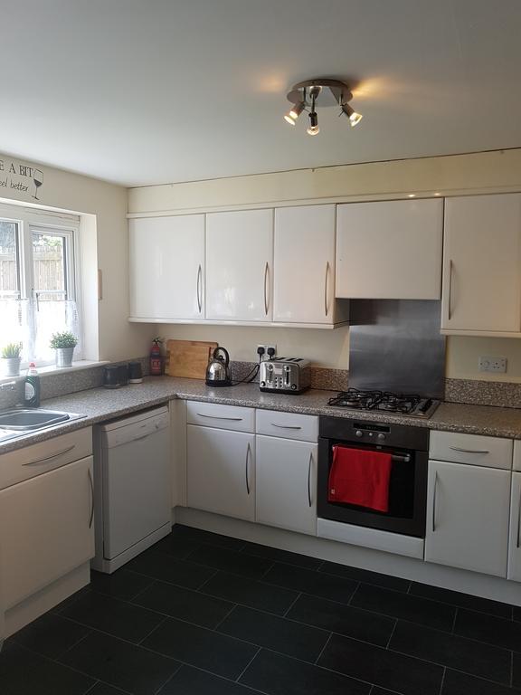 Livingston 4 Bedroom Townhouse Extérieur photo