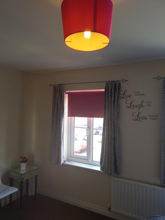 Livingston 4 Bedroom Townhouse Extérieur photo
