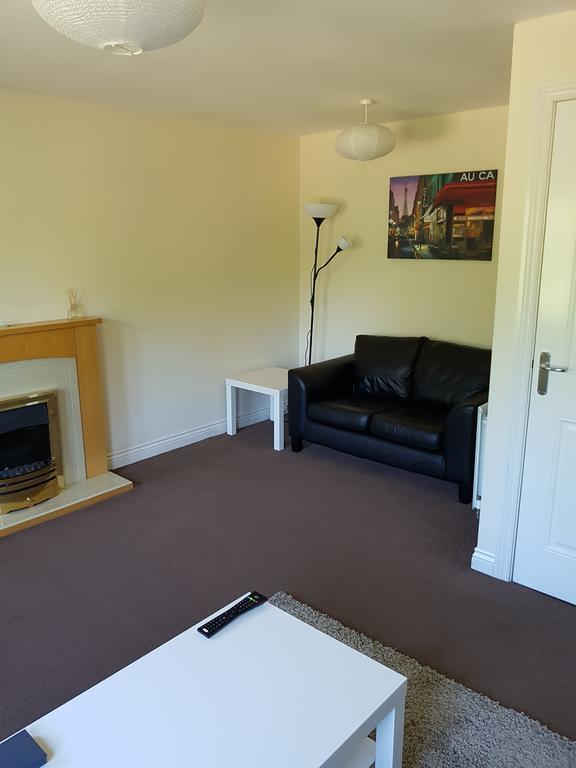 Livingston 4 Bedroom Townhouse Extérieur photo